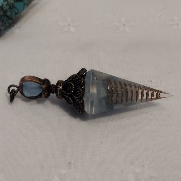 Aquamarine Chip Crystal Pendulum - Picture 4 of 6